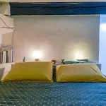 Romantique Duplex Au Pied De La Cite